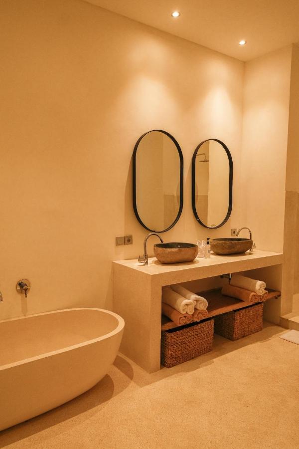 Ubud Luxury 2-Bedroom Villa With Private Pool And Bbq - Serene Escape! Eksteriør bilde